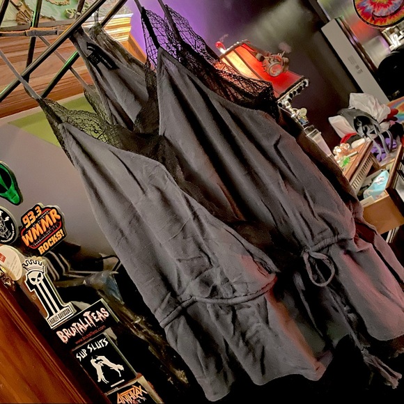 🌼💫🌺 3 Pack of AEO Tanks 🌺💫🌼 - Picture 10 of 16